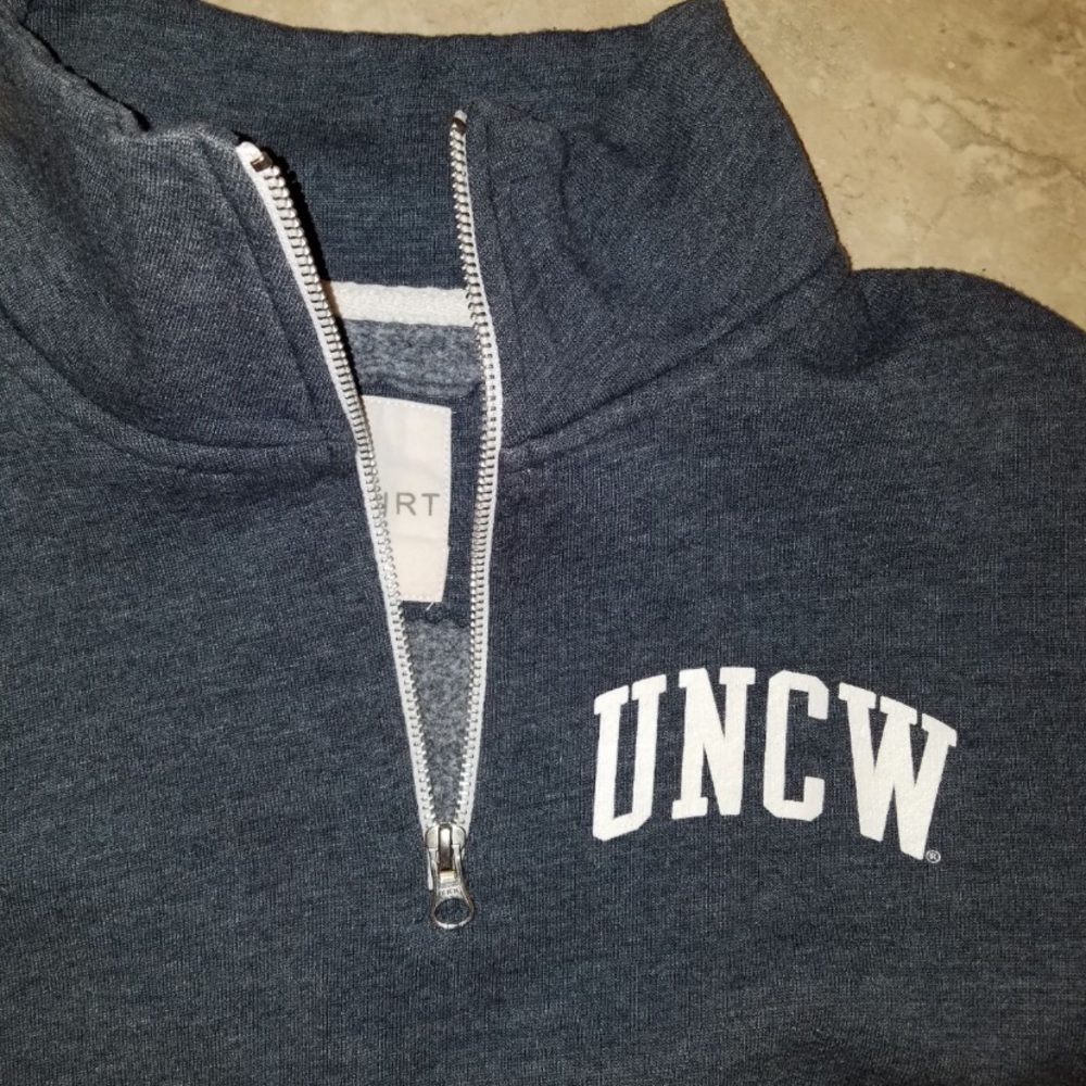 UNCW Quarterzip